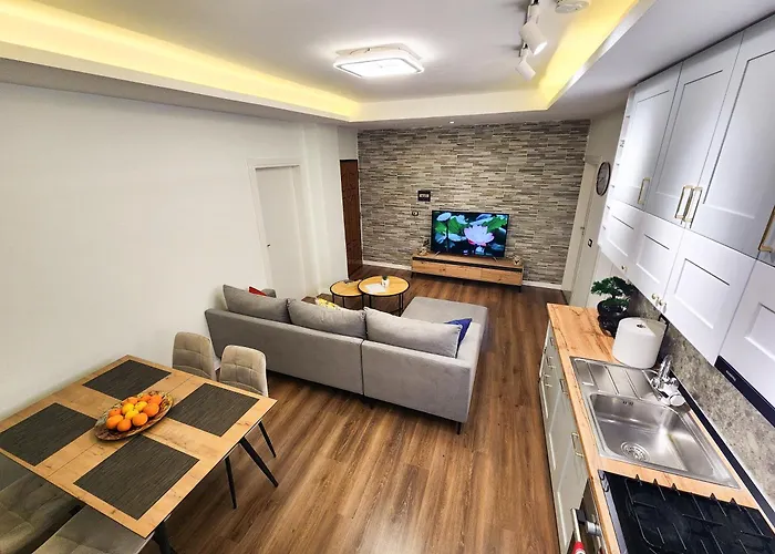 Agron\'S Suite